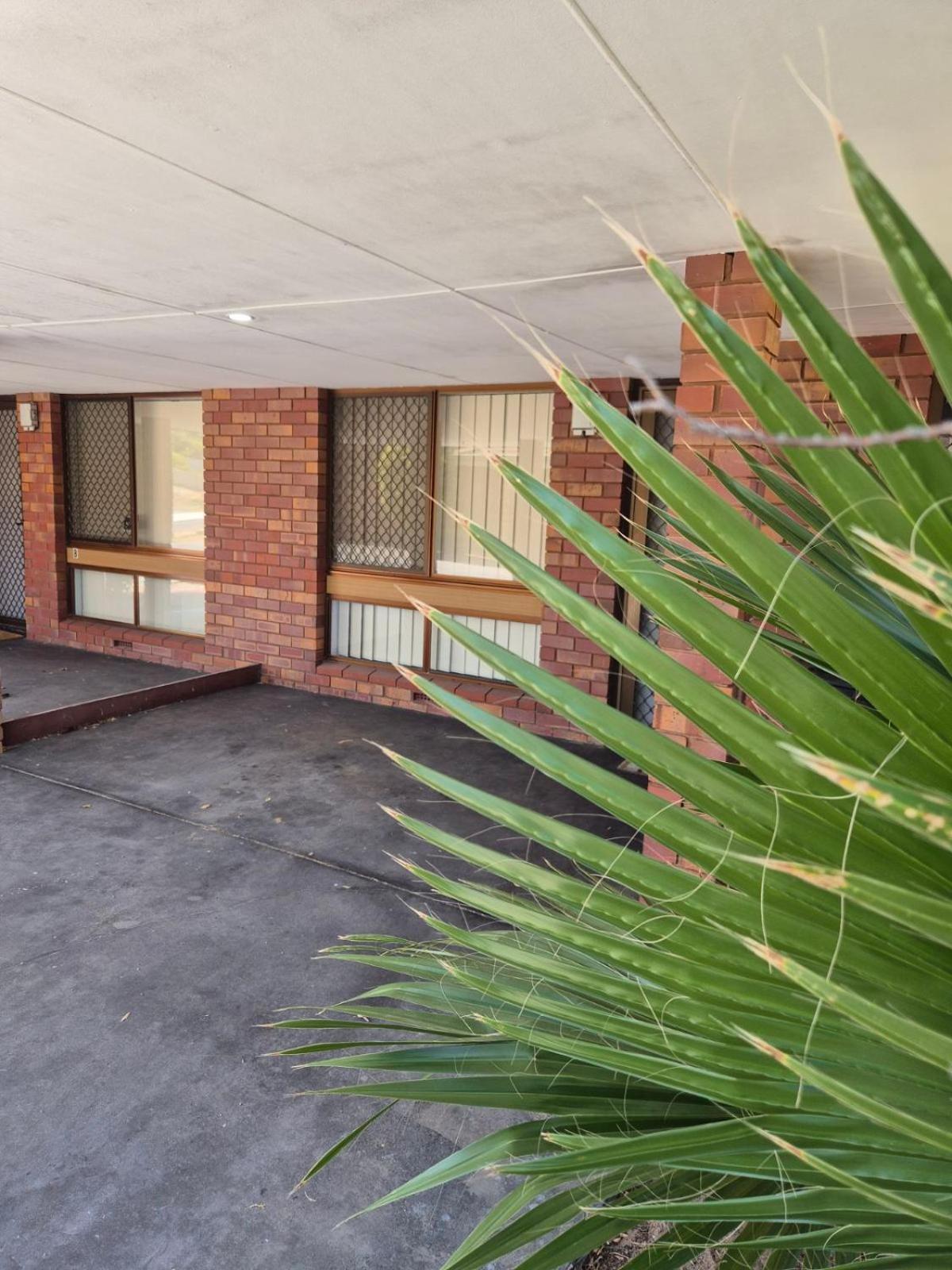 Champion Bay Beach Unit, With Own Carport, Geraldton Exteriör bild